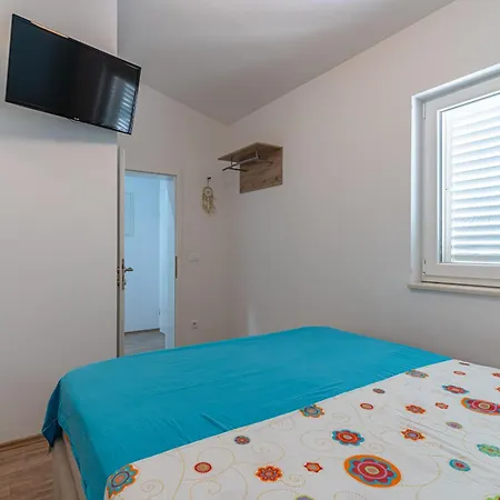 Angela Apartment