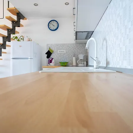 Angela Apartment