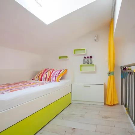 Angela Apartment Makarska
