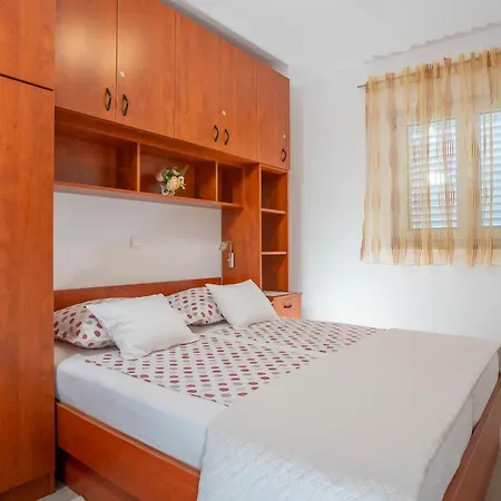 Angela Apartment *