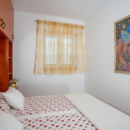 Angela Apartment *
